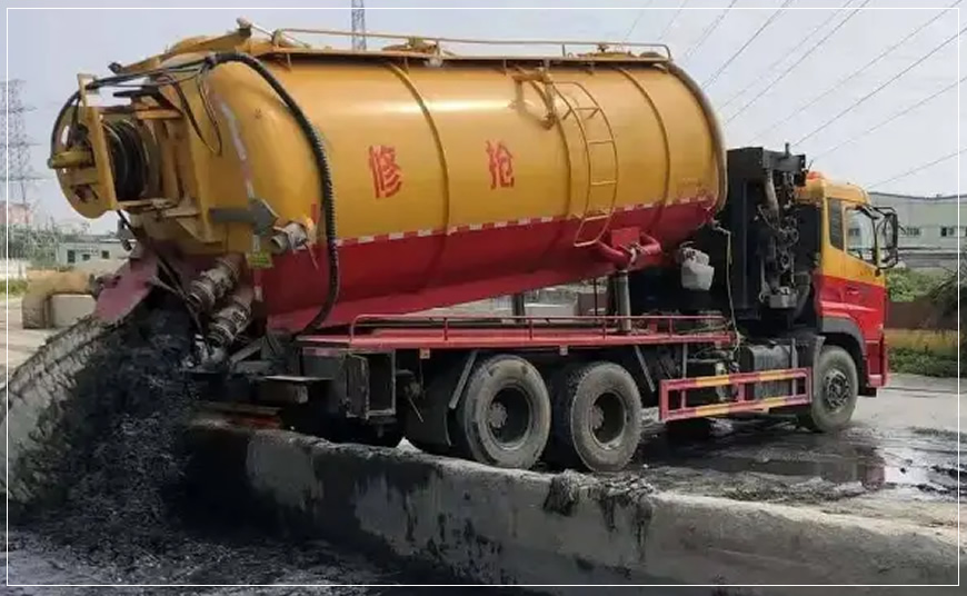 科左中旗沉淀池清理案例